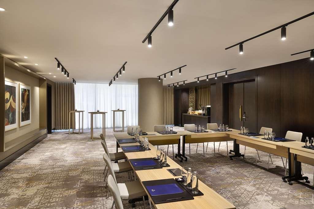 Hilton Riyadh Olaya מתקנים תמונה